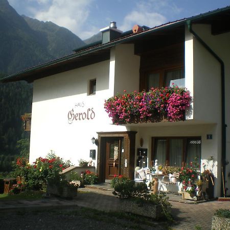 Haus Gerold Hotel Oetz Bagian luar foto