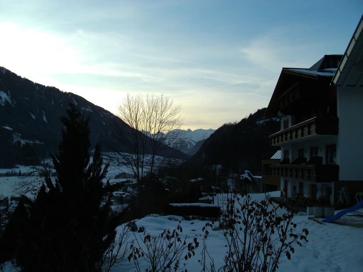 Haus Gerold Hotel Oetz Bagian luar foto